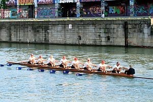 Achter-1